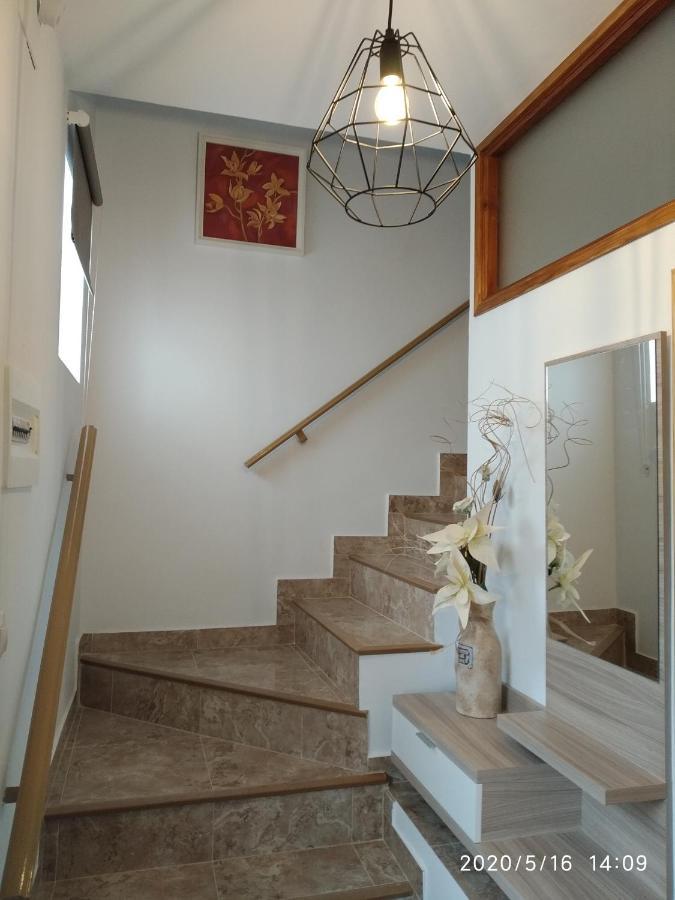 Villa Casa Miguel Y Petra à Peal De Becerro Extérieur photo